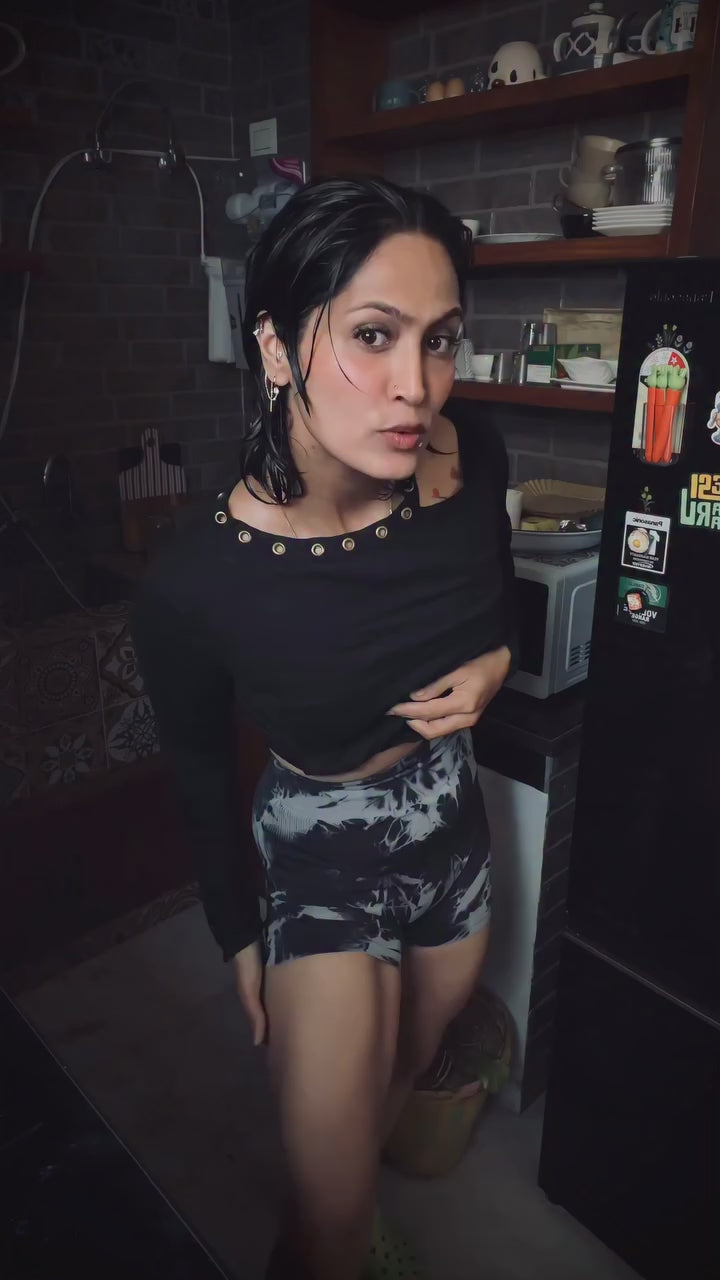 Original cooking video featuring browngirl_lifts supplied by EggRaw